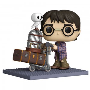Funko Pop! Harry Potter Anniversary Harry Pushing Trolley (135)