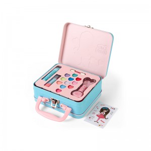 Lulu Blush Σετ Μακιγιάζ σε Μεταλλική Θήκη Βάση νερού (884951)