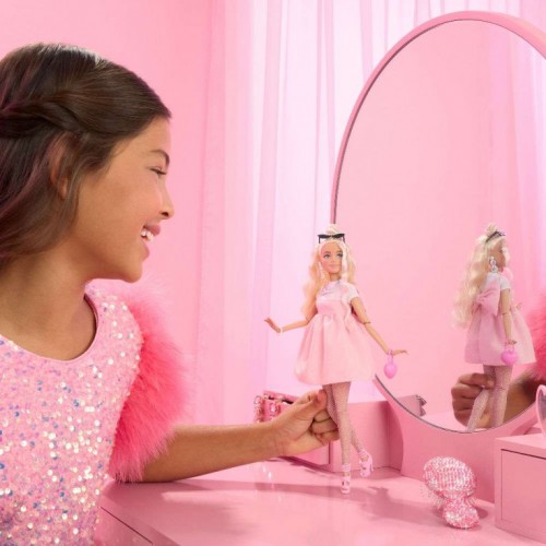 Barbie Deluxe Fashionistas (HYV27)