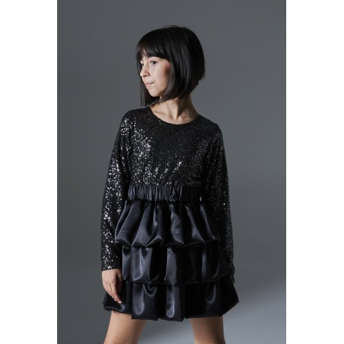 Φόρεμα Παγέτα με Φούστα Σατέν με Βολάν Μαύρο (MRW26-1220)