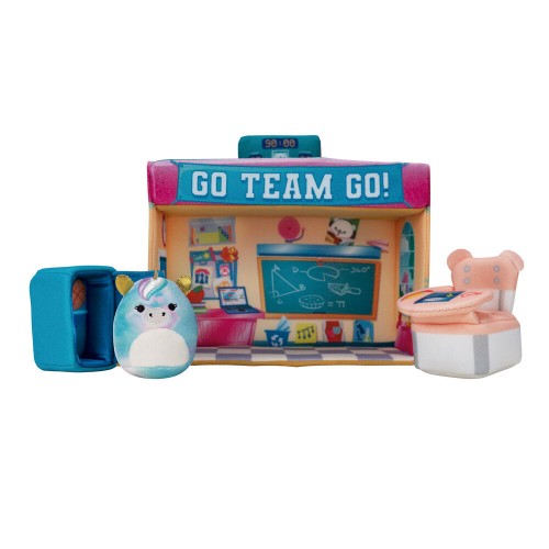 Squishmallows Squishville Play Scene Academy (43483)