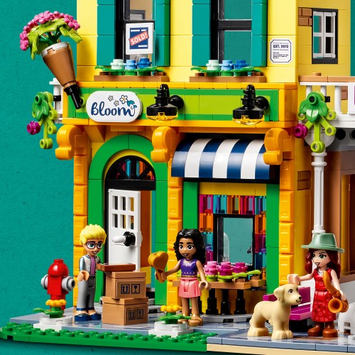 Lego Friends Downtown Flower and Design Stores (41732)