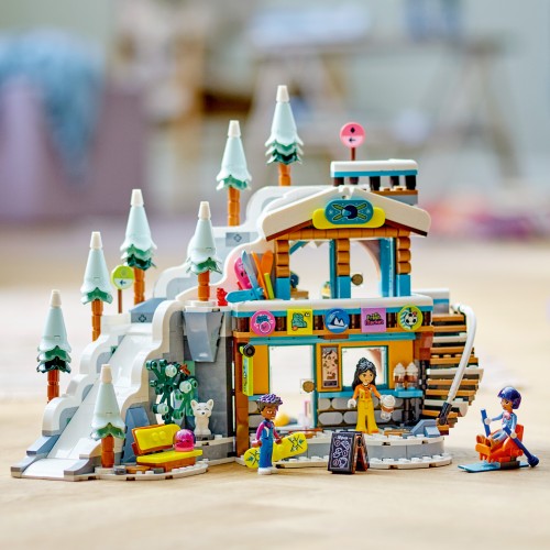 Lego Friends Holiday Ski Slope and Cafe (41756)