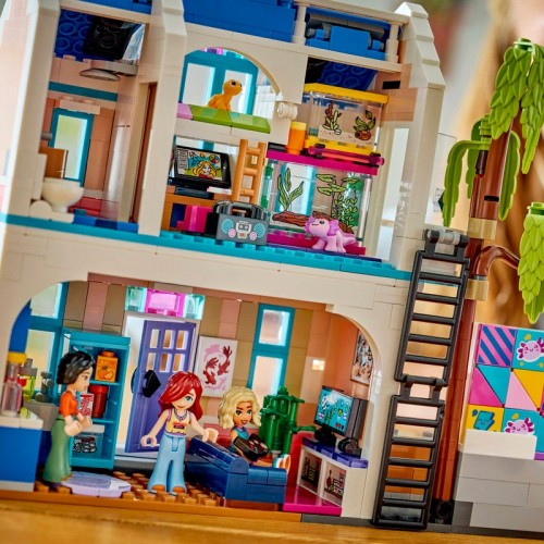 Lego Friends Liann's Family House (42687) Lego Friends Liann's Family House (42687)