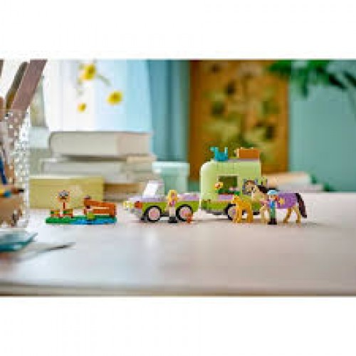 Lego Friends Horse and Baby Foal Trailer (42695) Lego Friends Horse and Baby Foal Trailer (42695)
