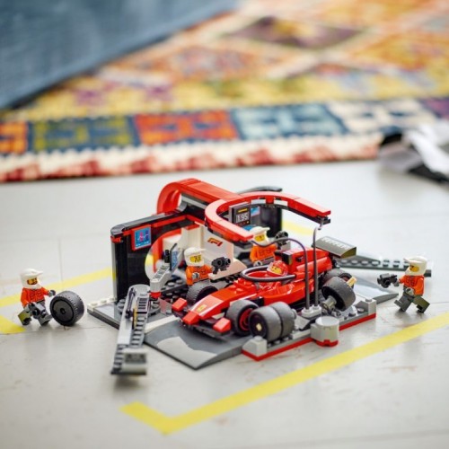 Lego City - F1 Pit Stop & Pit Crew With Ferrari Car (60443)