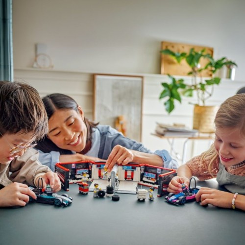 Lego City - F1 Garage & Mercedes - AMG & Alpine Cars (60444)