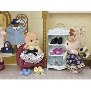 Sylvanian Families Fashion Play Set Shoe Shop Collection (5541)