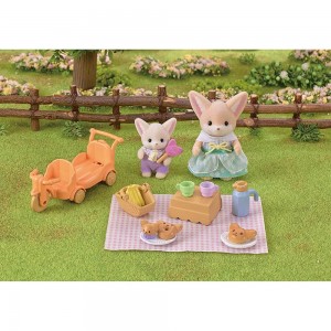 Sylvanian Families Sunny Picnic Set Fennec Fox Sister and Baby (5698)