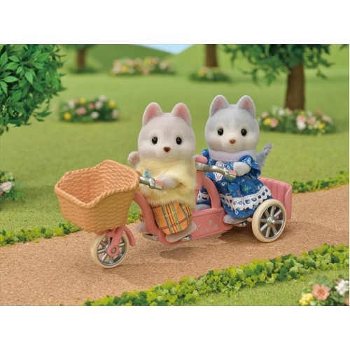 Sylvanian Families Tandem Cycling Set Husky Sister and Brother (5637)