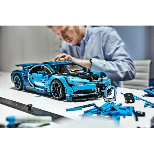 Lego Technic Bugatti Chiron (42083)