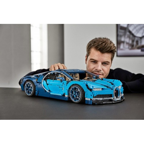 Lego Technic Bugatti Chiron (42083)